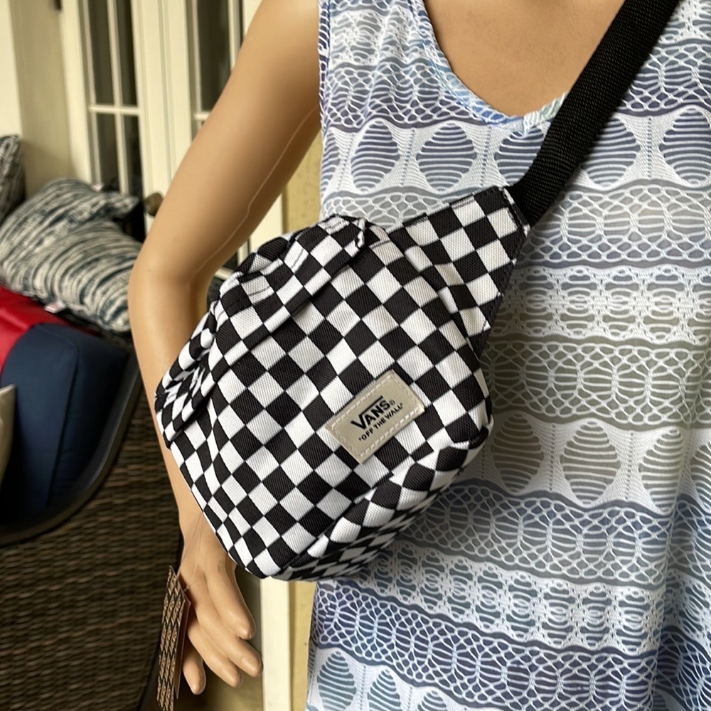 Brand new Authentic VANS Uni-Pak Checkered Unisex VN0A3WKDP2T  NWT
Fanny pack - Picture 13 of 16